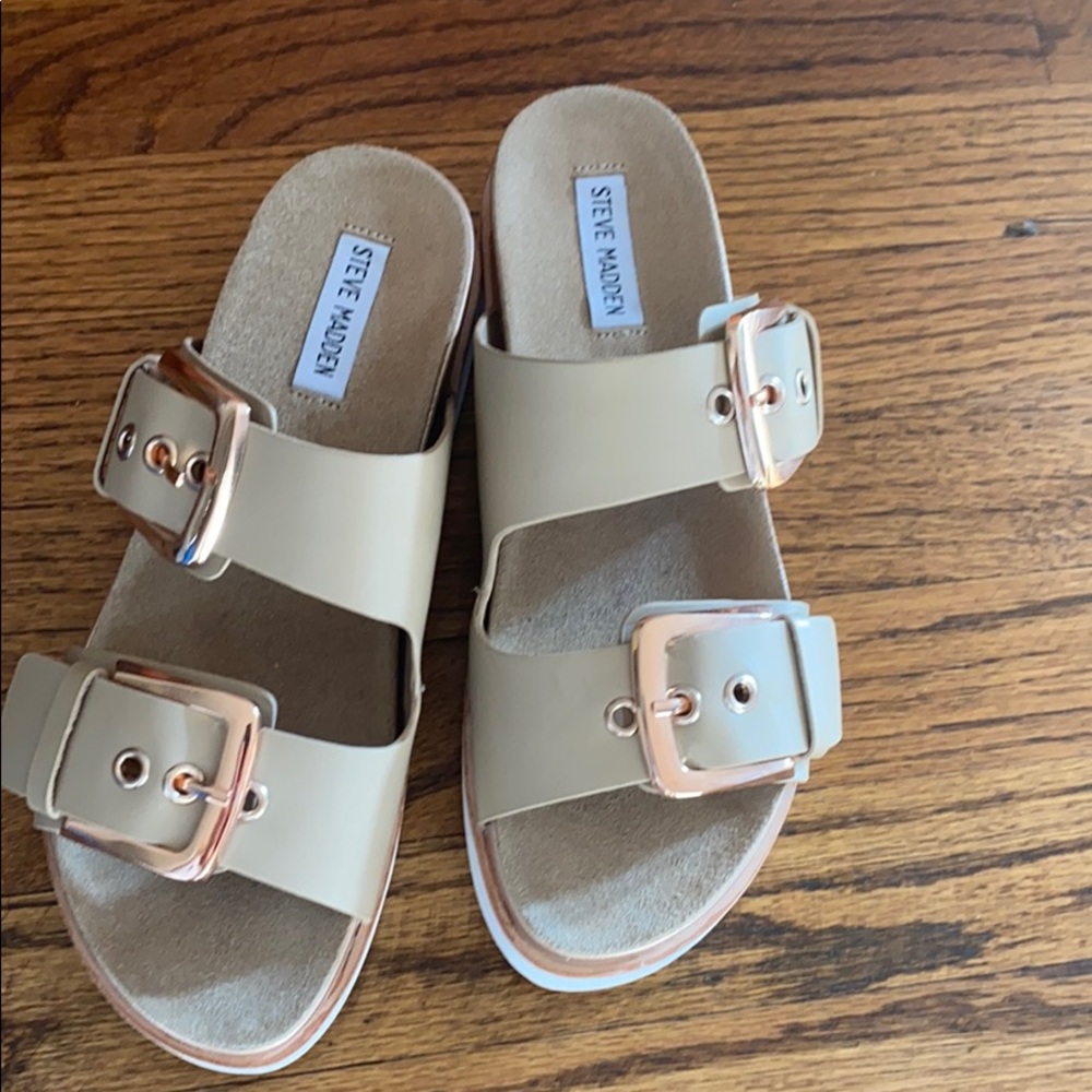 Steve Madden slip on sandals